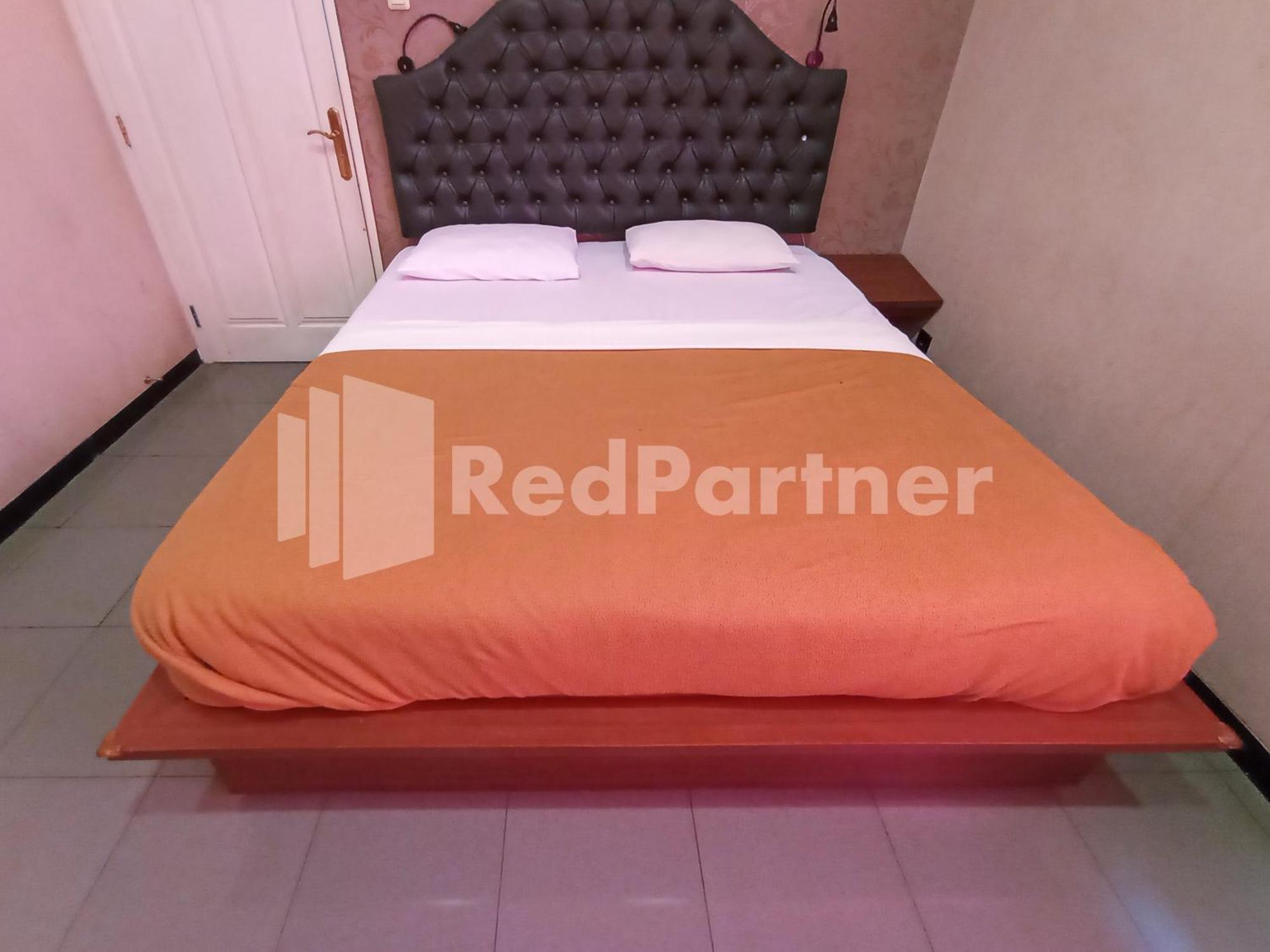 Nillo Hotel Kebumen Mitra Reddoorz Exterior foto