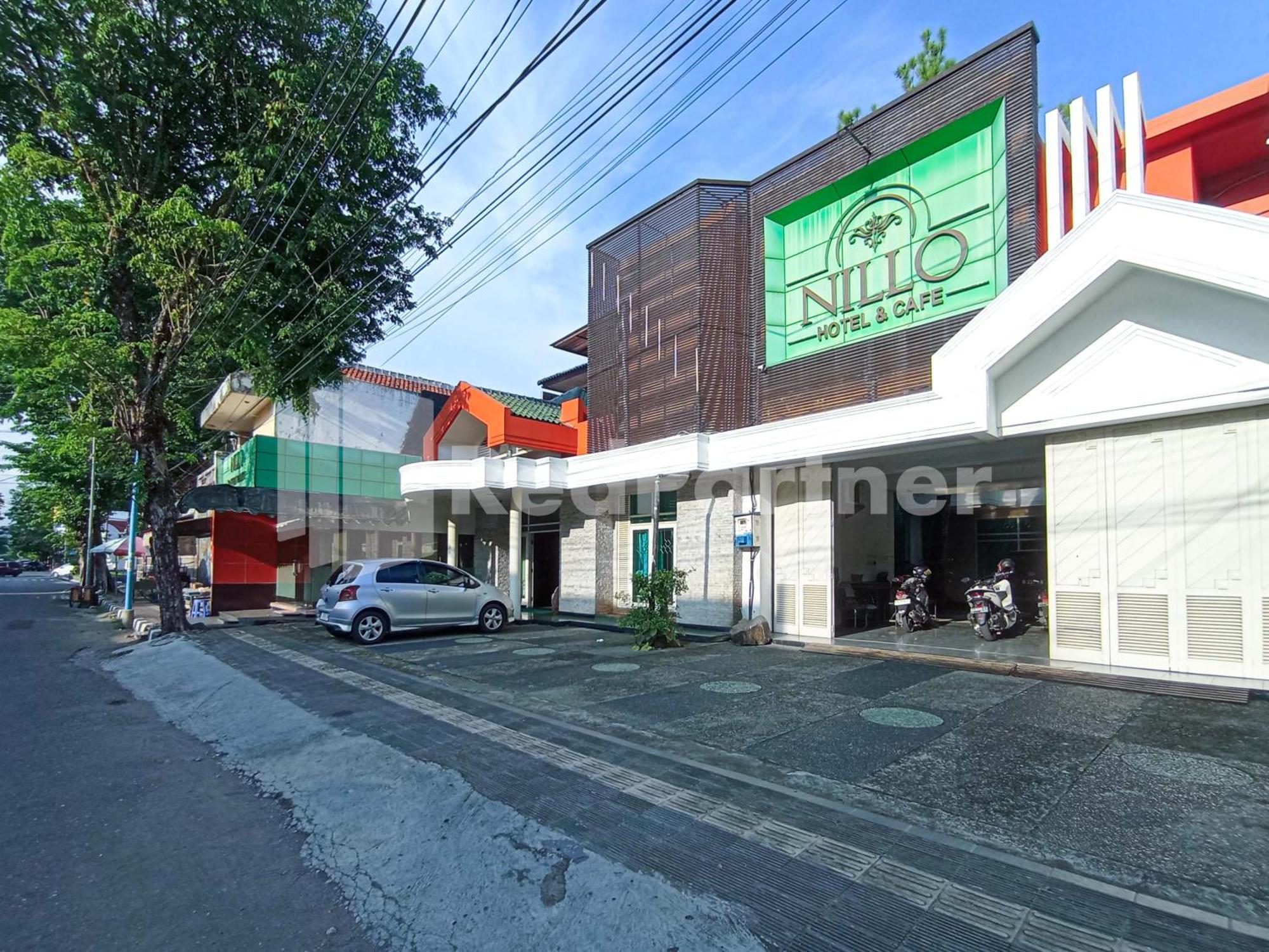 Nillo Hotel Kebumen Mitra Reddoorz Exterior foto